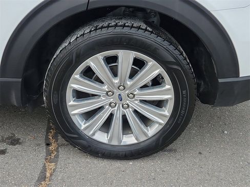 Used 2020 Ford Explorer Limited image 8