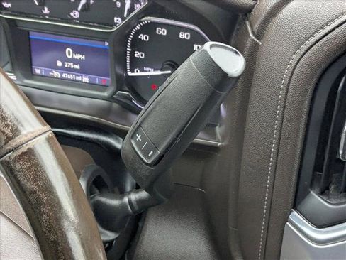 Certified 2022 GMC Sierra 2500 SLE w/ SLE Value Package; image 12