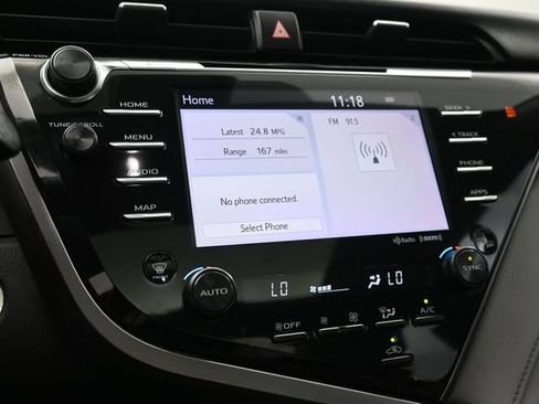 Used 2019 Toyota Camry XLE FWD image 31