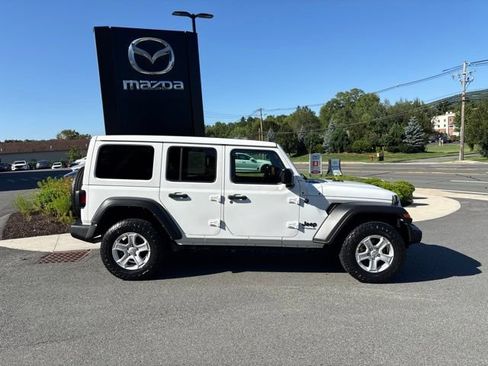 Used 2022 Jeep Wrangler Unlimited Sport w/ Sun And Sound Package AWD/4WD image 18