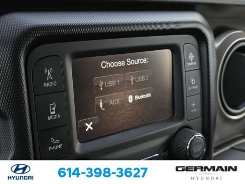 Used 2020 Jeep Gladiator Sport w/ Quick Order Package 24S AWD/4WD image 28