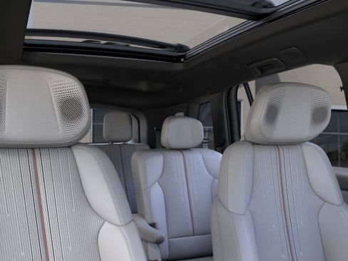 New 2026 Cadillac Vistiq Sport image 26