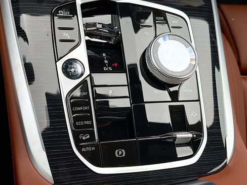New 2027 BMW X7 M60i AWD/4WD image 30