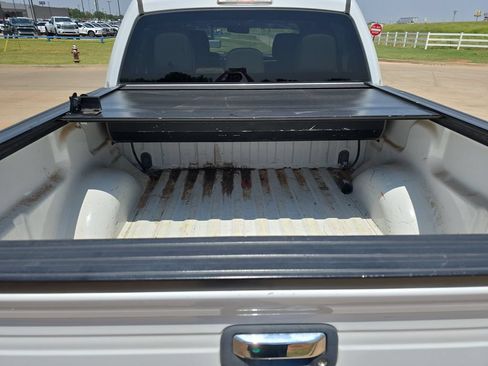 Used 2011 Ford F150 XLT w/ XLT Chrome Pkg AWD/4WD image 12