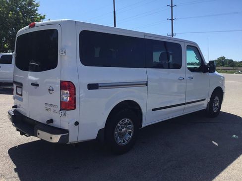 Used 2016 Nissan NV 3500 SL RWD image 6