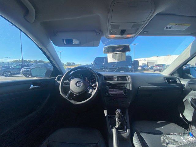 Used 2015 Volkswagen Jetta S FWD image 9