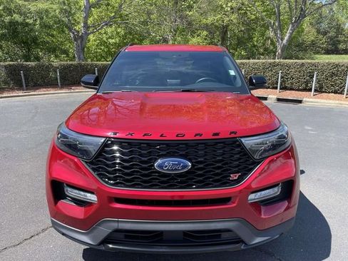 Certified 2022 Ford Explorer ST w/ Equipment Group 401A AWD/4WD image 2