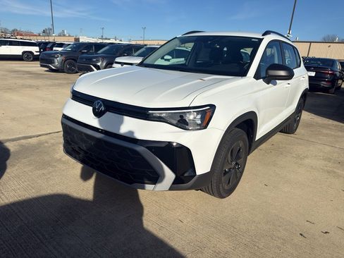 New 2026 Volkswagen Taos S FWD image 1