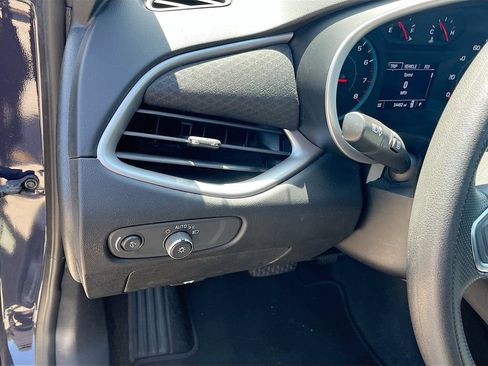 Used 2025 Chevrolet Malibu LT FWD image 10