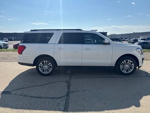 Used 2024 Ford Expedition Max XLT AWD/4WD image 13