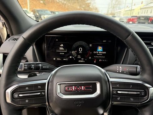 Used 2025 GMC Terrain Elevation image 11