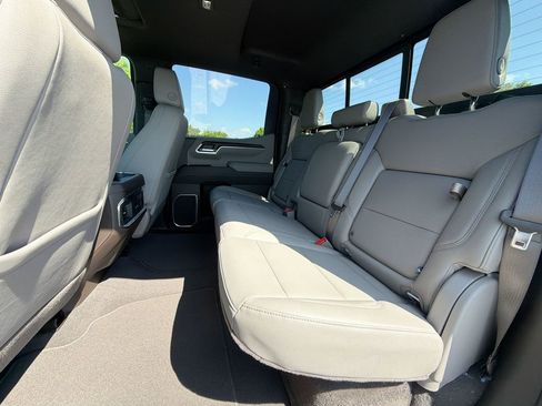 New 2026 GMC Sierra 1500 SLT w/ SLT Premium Plus Package image 34
