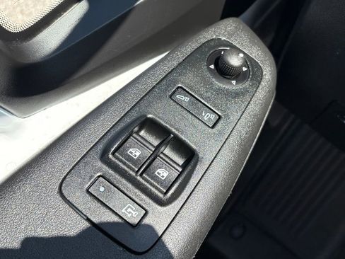 Used 2025 RAM ProMaster 2500 w/ Convenience Group FWD image 14