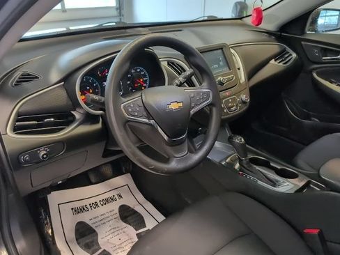 Used 2017 Chevrolet Malibu LS FWD image 11