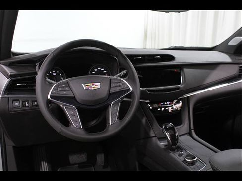 New 2026 Cadillac XT5 Premium Luxury w/ Driver Assist Package image 6