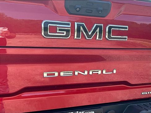 Used 2021 GMC Sierra 2500 Denali w/ Denali Ultimate Package AWD/4WD image 25