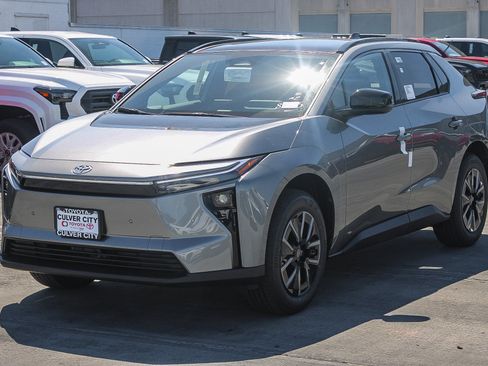 New 2026 Toyota bZ FWD image 3
