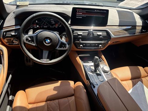 Used 2023 BMW 530i w/ M Sport Package RWD image 8