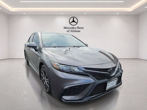 Used 2023 Toyota Camry SE w/ Convenience Package FWD image 11