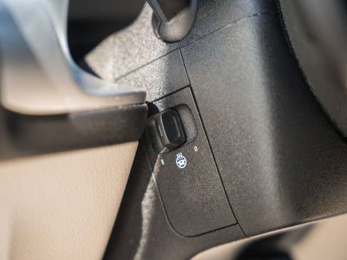 Used 2022 Mercedes-Benz GLB 250 4MATIC image 43