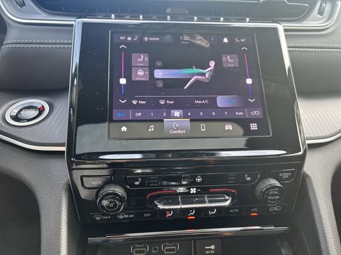 New 2025 Jeep Grand Cherokee Altitude image 49