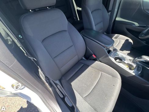Used 2022 Chevrolet Malibu LT FWD image 16