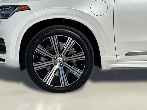 Used 2020 Volvo XC90 T8 Inscription w/ Protection Package Premier image 11