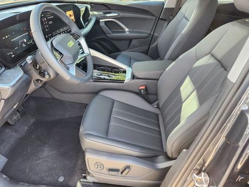 New 2025 Audi Q5 Premium image 12