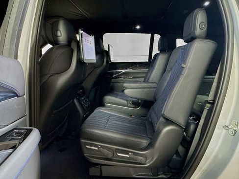 New 2025 Cadillac Escalade IQ Luxury 1 w/ Smart Trailering package image 13