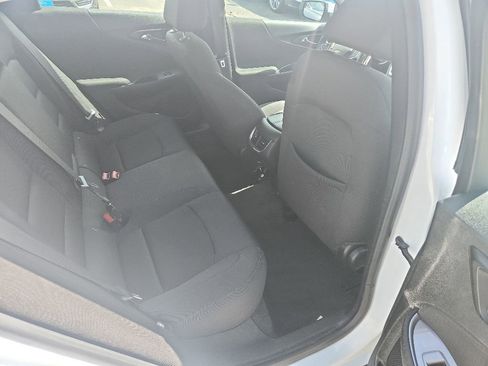 Used 2024 Chevrolet Malibu LT FWD image 12