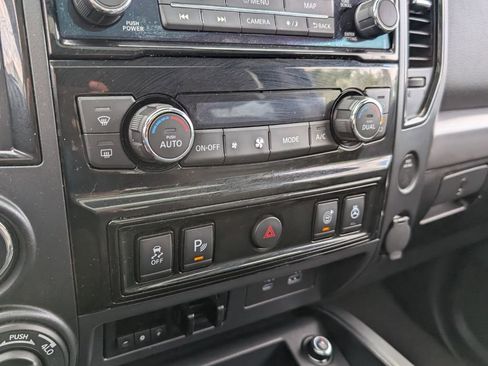 Certified 2023 Nissan Titan PRO-4X w/ Pro-4x Convenience Package AWD/4WD image 21