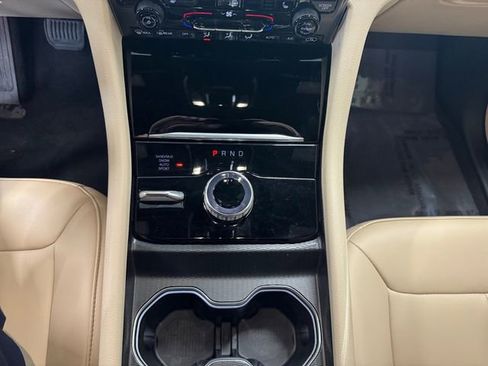 Used 2024 Jeep Grand Cherokee Limited image 14