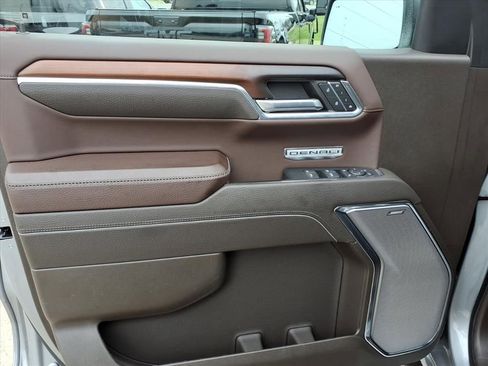 Used 2024 GMC Sierra 1500 Denali image 19
