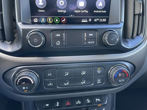 Used 2019 Chevrolet Colorado Z71 image 11