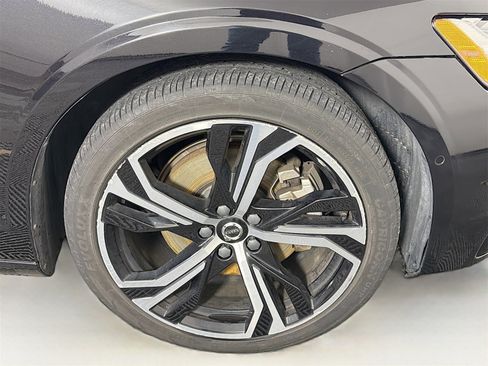 Used 2024 Volvo S60 B5 Plus image 35