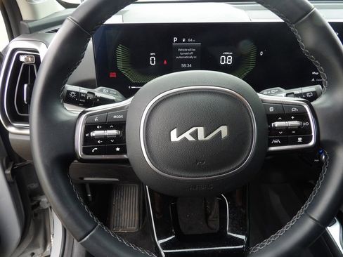 Used 2025 Kia Sorento EX FWD image 14