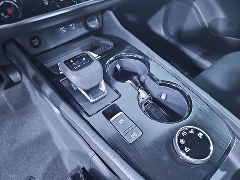 New 2026 Nissan Rogue S image 23