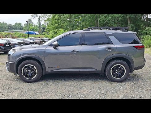 Used 2025 Nissan Pathfinder Rock Creek AWD/4WD image 5