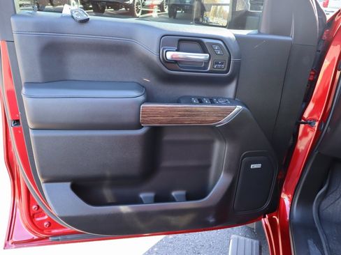 Used 2021 Chevrolet Silverado 1500 High Country w/ Technology Package image 24