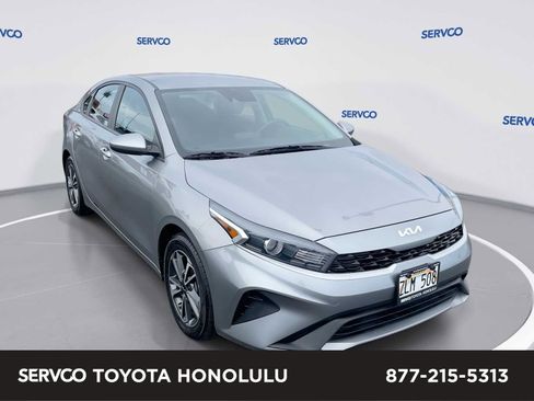 Used 2023 Kia Forte LXS image 1