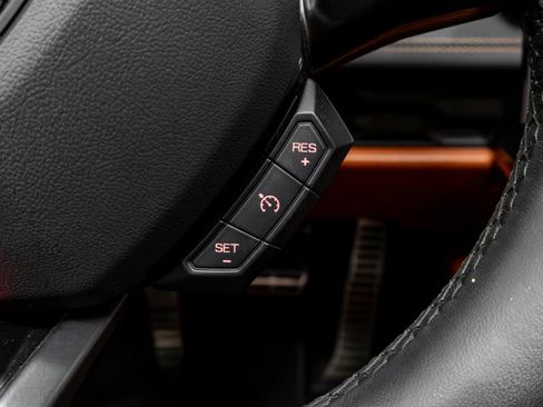 Used 2019 Lamborghini Huracan LP 580-2 RWD image 57