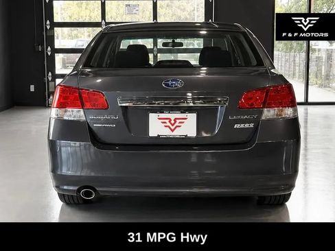 Used 2010 Subaru Legacy 2.5i Premium AWD/4WD image 5
