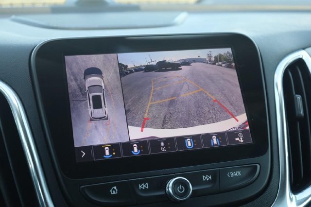 Used 2020 Chevrolet Equinox Premier FWD image 15