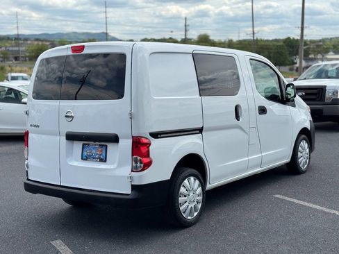 Used 2019 Nissan NV200 S image 4