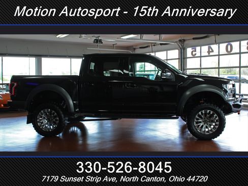 Used 2017 Ford F150 Raptor w/ Equipment Group 802A Luxury AWD/4WD image 12