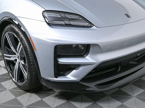 New 2025 Porsche Macan Turbo Electric image 43