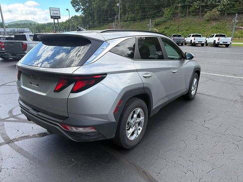 Used 2024 Hyundai Tucson SEL FWD image 3