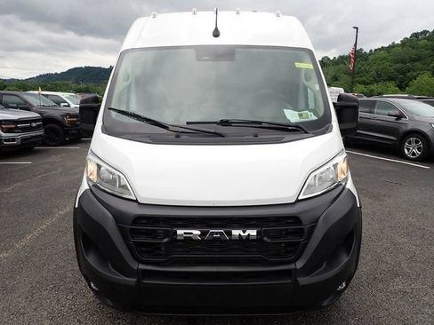 Used 2024 RAM ProMaster 2500 w/ Convenience Group FWD image 11