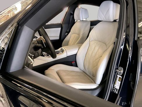 Used 2025 BMW X6 xDrive40i AWD/4WD image 7
