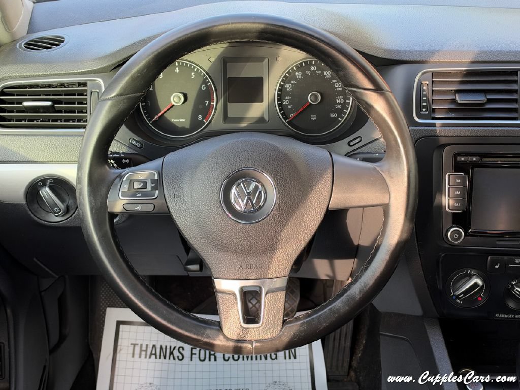 Used 2014 Volkswagen Jetta SE FWD image 17